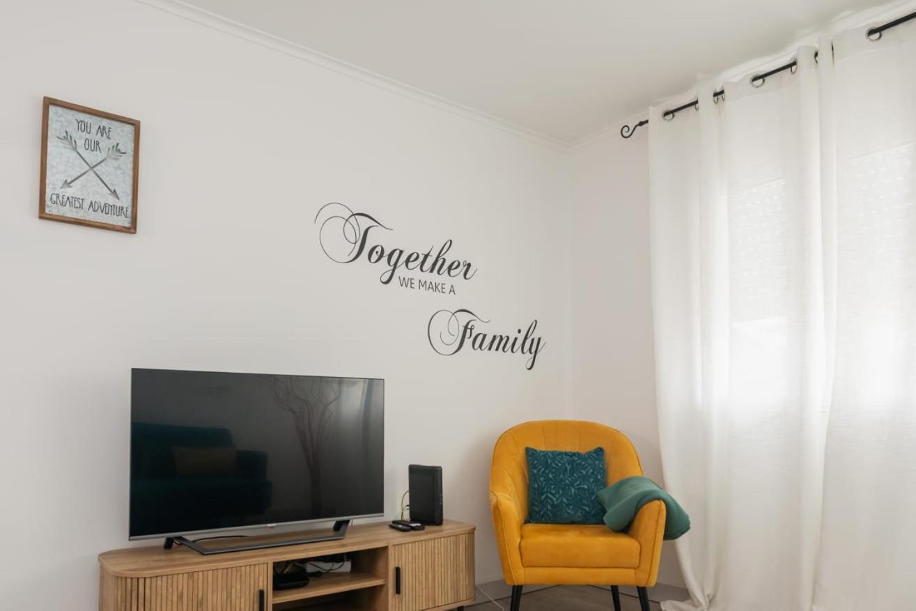 Family Friendly Azorean Apartment Ponta Delgada  Bagian luar foto